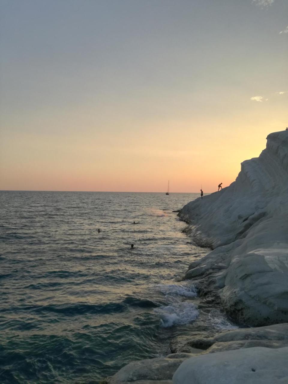 Locazione Turistica Domus Re Bed & Breakfast Agrigento Luaran gambar