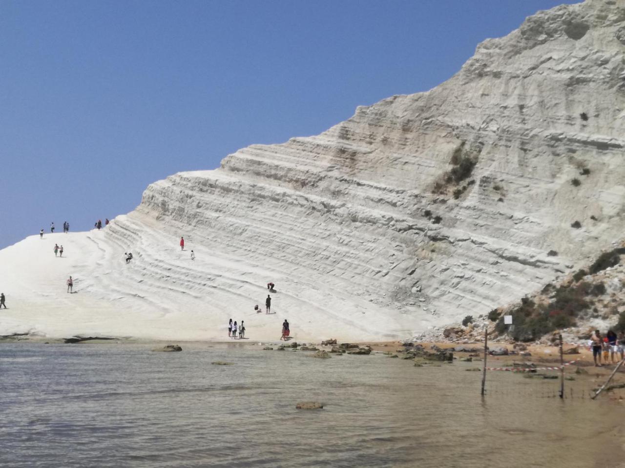 Locazione Turistica Domus Re Bed & Breakfast Agrigento Luaran gambar