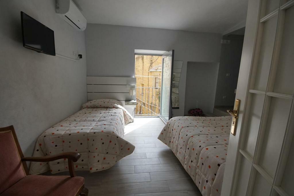 Locazione Turistica Domus Re Bed & Breakfast Agrigento Luaran gambar